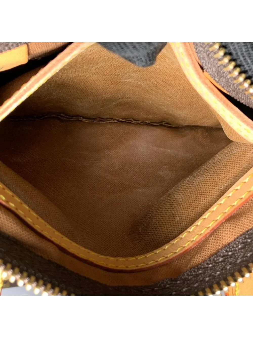 Louis Vuitton Monogram Speedy 25 Handbag Brown